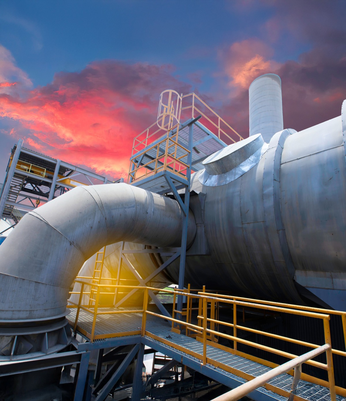 Cement plant infrastructure utilising SRF as alternative fuel